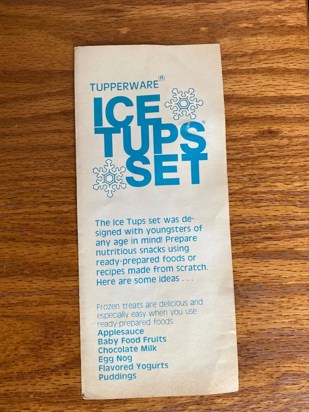 Vintage Tupperware Ice Tups set